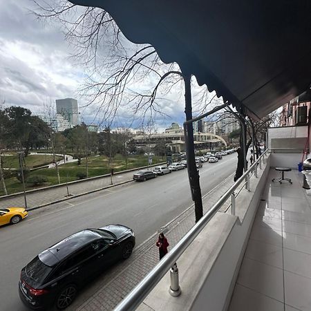 Park View Central Apartment 티라나 외부 사진
