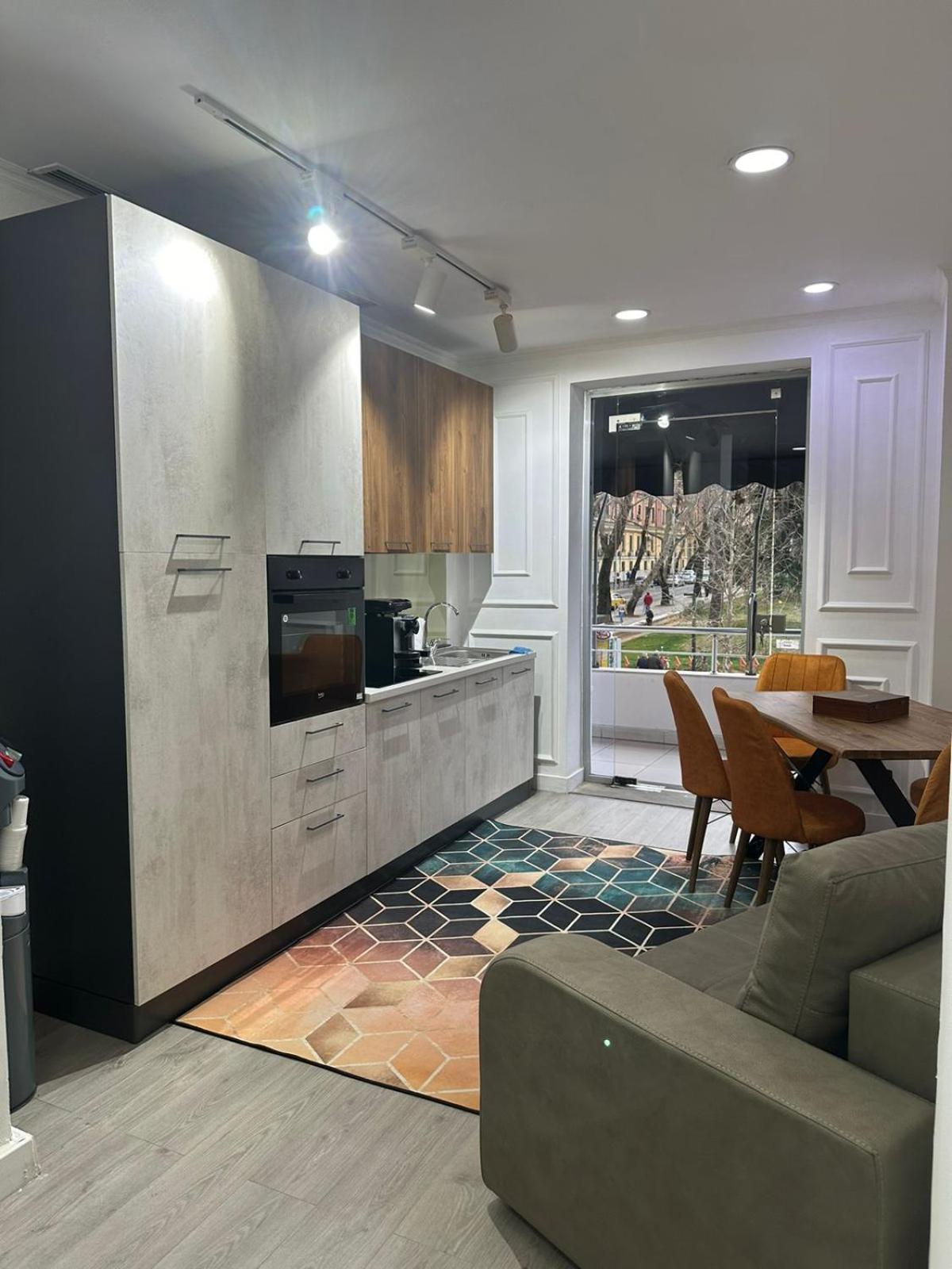 Park View Central Apartment 티라나 외부 사진